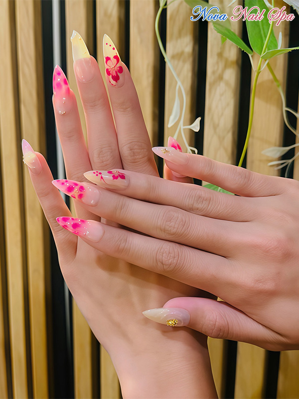 Nova Nail Spa